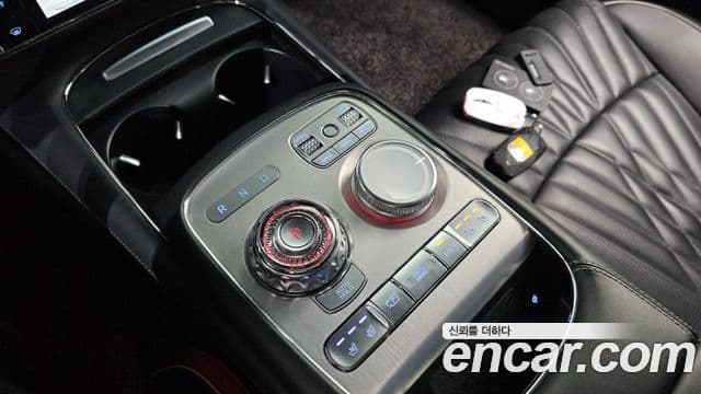 2022 Genesis G90 (RS4) — миниатюра 9