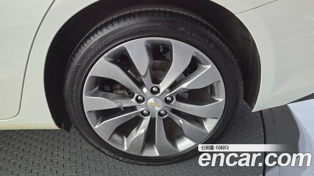 2016 Chevrolet All New Malibu — миниатюра 9