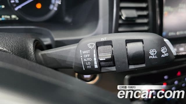 2020 SsangYong 렉스턴 스포츠 칸 — миниатюра 10