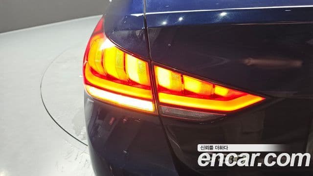 2018 Genesis G80 — миниатюра 2