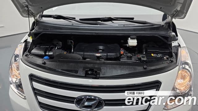 2017 Hyundai (Хёндэ) Grand Starex