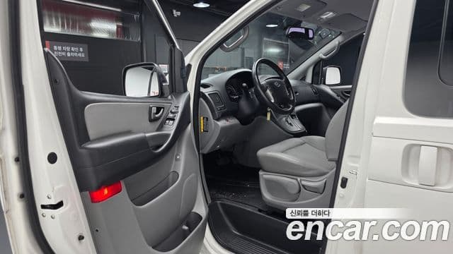 2017 Hyundai (Хёндэ) Grand Starex — миниатюра 10