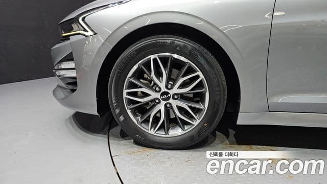 2022 Kia (Киа) K5 3rd Gen — миниатюра 9