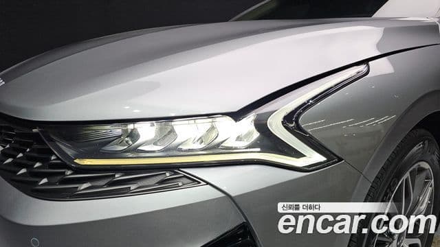 2022 Kia (Киа) K5 3rd Gen — миниатюра 7