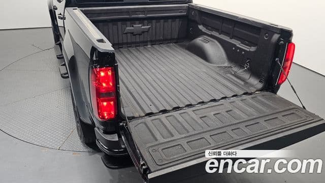 2022 Chevrolet 리얼 뉴 콜로라도 — миниатюра 10