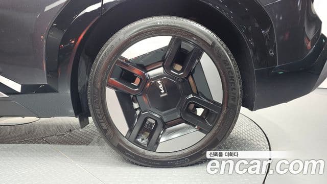 2023 Kia (Киа) EV9 — миниатюра 6