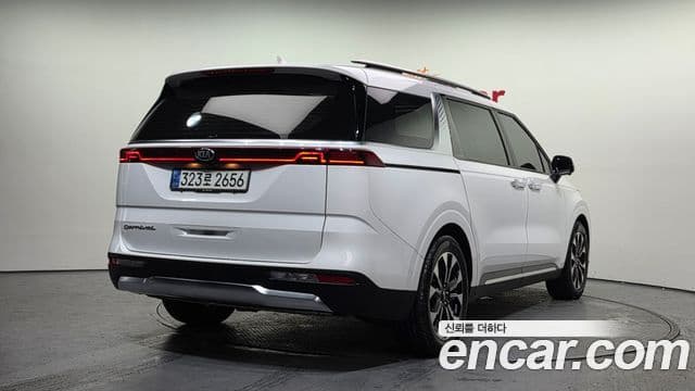 2020 Kia (Киа) Carnival 4th Gen — миниатюра 8