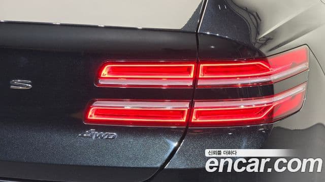 2020 Genesis GV80 — миниатюра 9