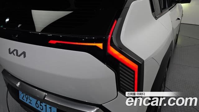 2024 Kia (Киа) EV3 — миниатюра 9