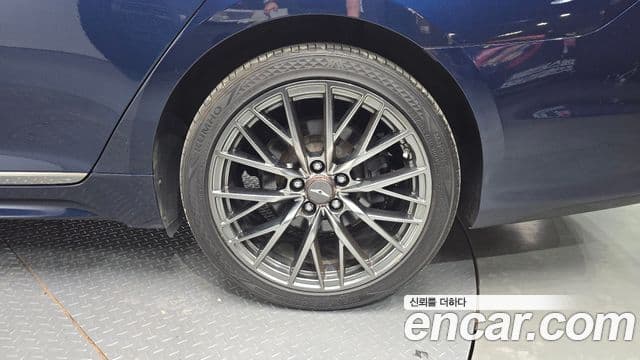 2018 Genesis G80 — миниатюра 3