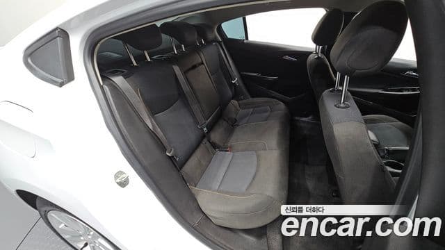 2017 Chevrolet All New 크루즈 — миниатюра 8