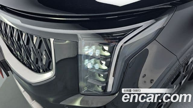 2025 Kia (Киа) The New Carnival 4th Gen — миниатюра 7