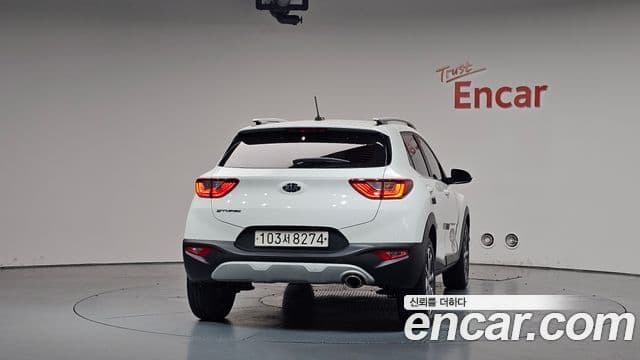 2018 Kia (Киа) 스토닉