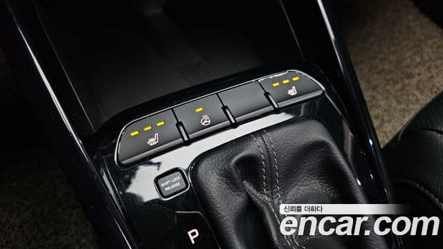 2018 Kia (Киа) 스토닉 — миниатюра 9