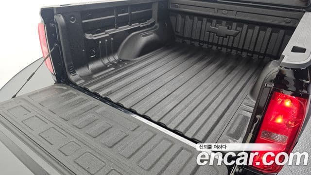 2022 Chevrolet 리얼 뉴 콜로라도 — миниатюра 8