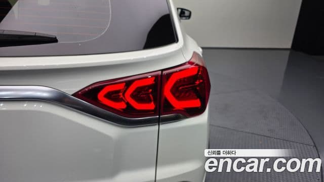 2021 SsangYong 뷰티풀 코란도 — миниатюра 3