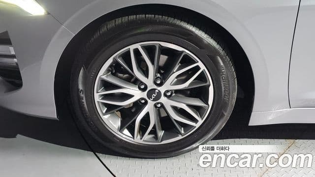 2022 Kia (Киа) K5 3rd Gen — миниатюра 3