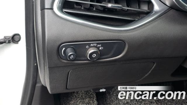 2016 Chevrolet All New Malibu — миниатюра 8