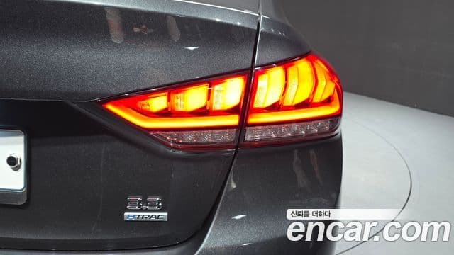 2018 Genesis G80 — миниатюра 4