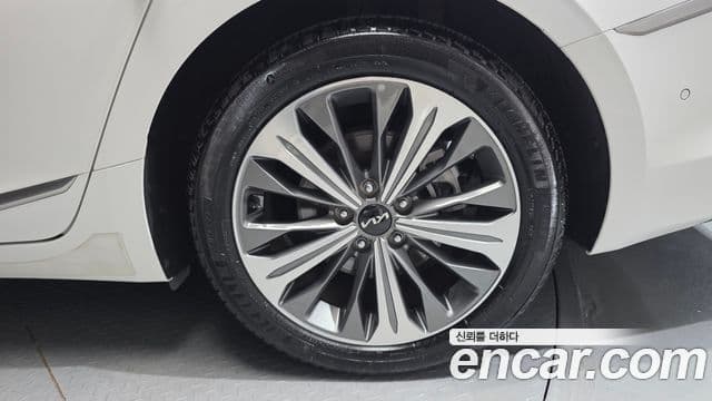 2024 Kia (Киа) K8 Hybrid — миниатюра 3