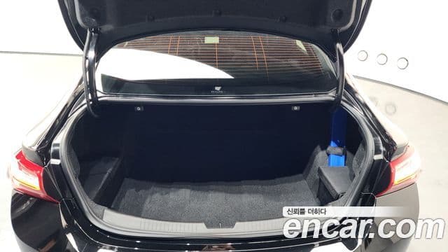 2021 Chevrolet The New Malibu — миниатюра 2