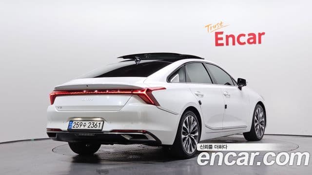 2022 Kia (Киа) K8