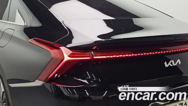 2023 Kia (Киа) K8 Hybrid — миниатюра 7