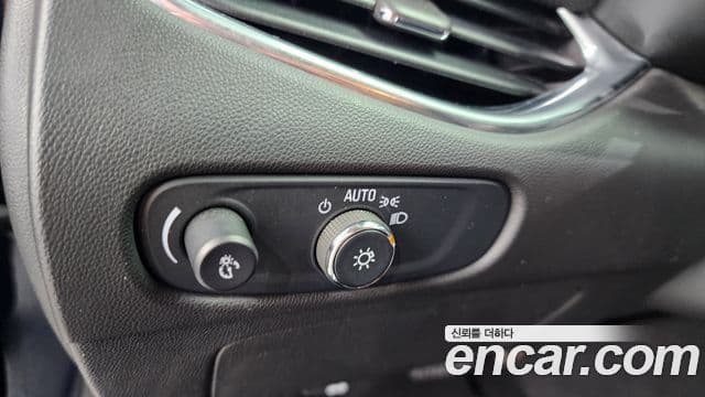 2017 Chevrolet All New Malibu — миниатюра 7