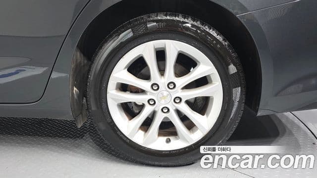 2016 Chevrolet All New Malibu — миниатюра 3