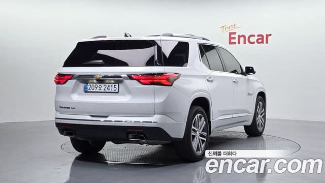 2022 Chevrolet 트래버스 — миниатюра 3