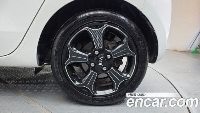 2012 Kia (Киа) Ray — миниатюра 8