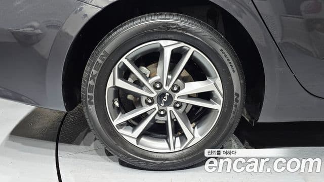 2021 Kia (Киа) The New K3 2nd Gen — миниатюра 3