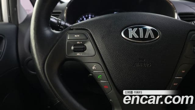 2015 Kia (Киа) K3 — миниатюра 10