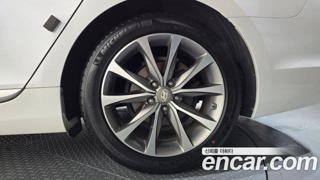 2014 Hyundai (Хёндэ) Grandeur HG — миниатюра 8