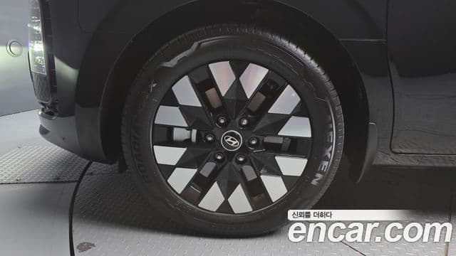 2024 Hyundai (Хёндэ) 스타리아 — миниатюра 8