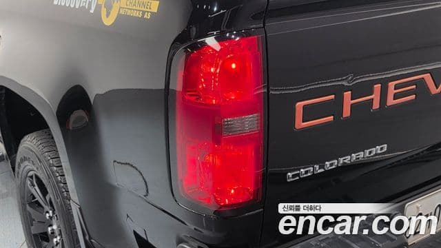 2021 Chevrolet 리얼 뉴 콜로라도 — миниатюра 3