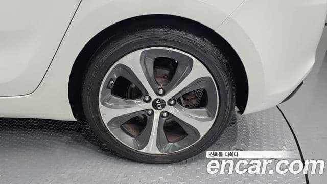 2013 Kia (Киа) All New 카렌스 — миниатюра 4